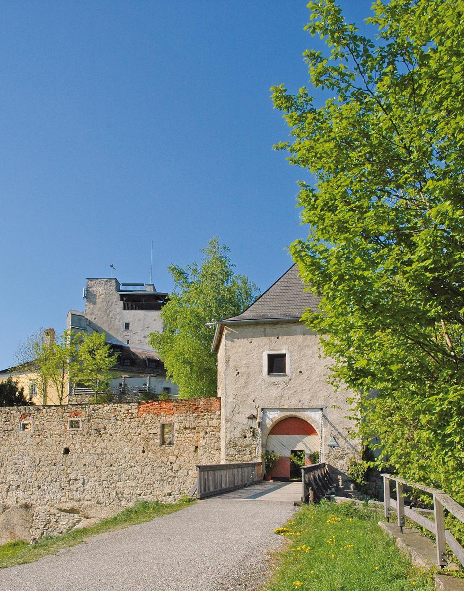 Hotel Schatz.kammer Burg Kreuzen
